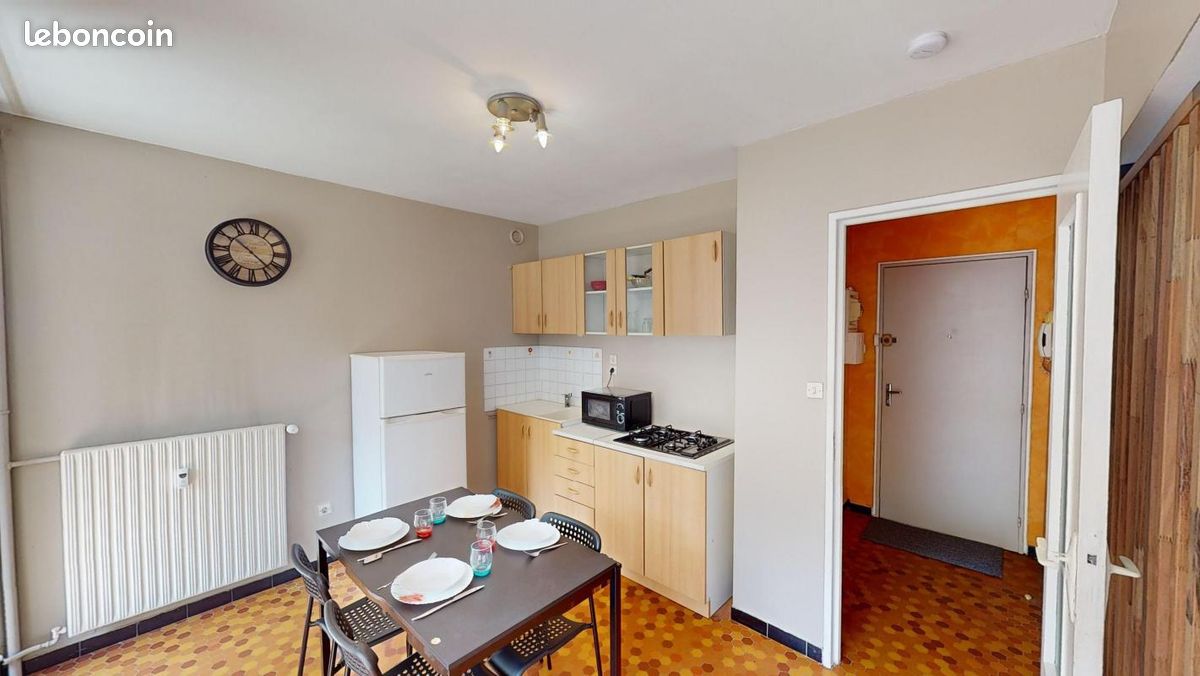 Appartement 1 pièce 27 m² · à Saint-Étienne · 27 m² · 350 €/mois