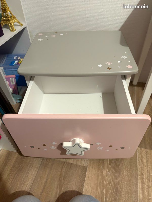 Table chevet étoile (image 3)