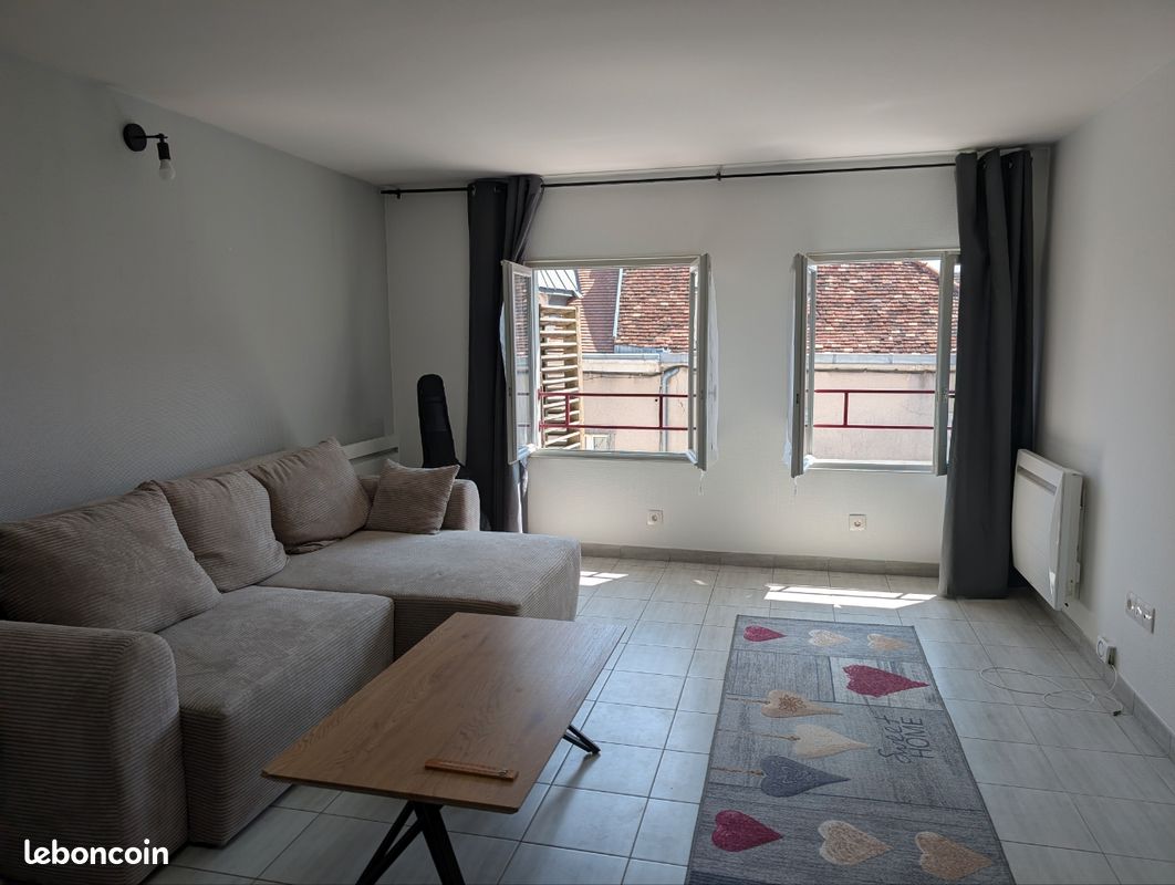 Appartement 3 pièces 78 m² · à Chaumont · 78 m² · 650 €