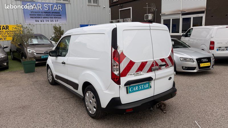 Ford Transit Connect FGN L1 1.5 ECOBLUE 100 S&S TREND BUSINESS navigation utilitaire, blanc, 5 cv, 4 portes, première mise en circulation le 05/04/2019 , garantie 12 mois (image 4)