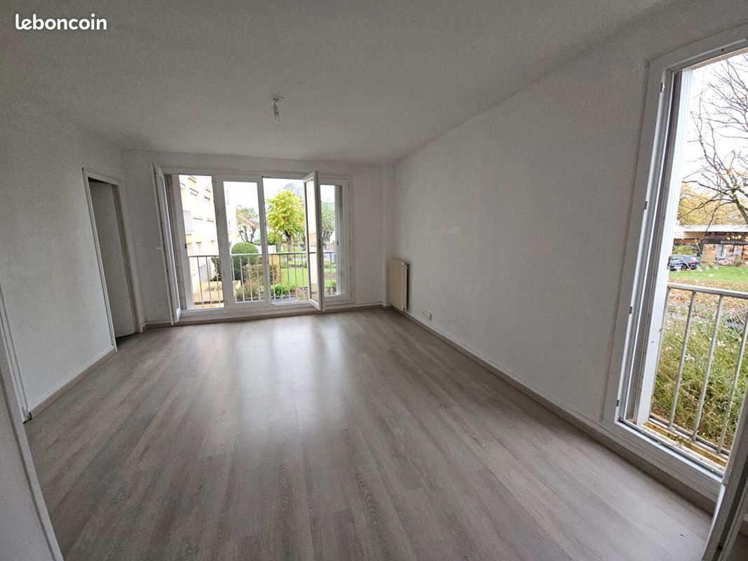 Appartement 1 pièce 36 m² · à Dourdan · 36 m² · 630 €/mois