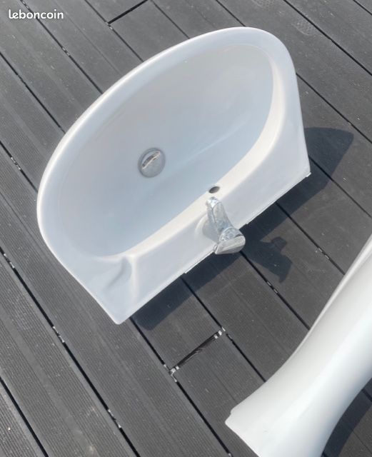Lavabo avec robinet (image 3)