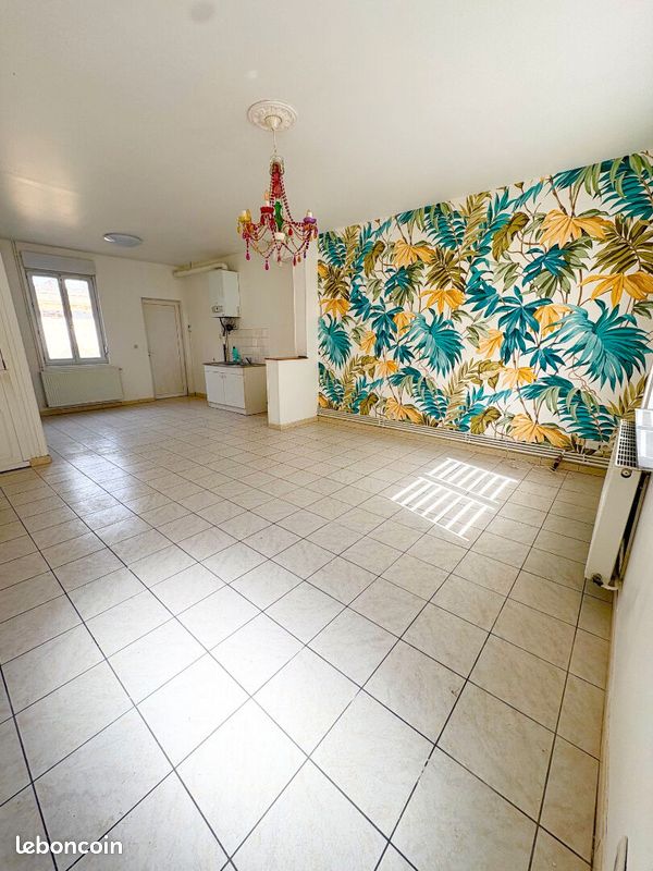 Maison 2 pièces 61 m² · à Saint-Quentin · 61 m² · 600 €