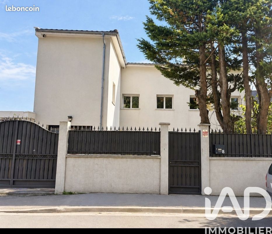 Maison 7 pièces 193 m² · à Gagny · 193 m² · 365 000 €