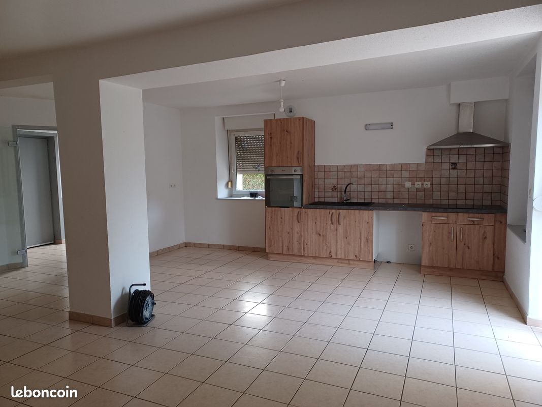 Appartement 5 pièces 98 m² · à Éhuns · 98 m² · 580 €/mois