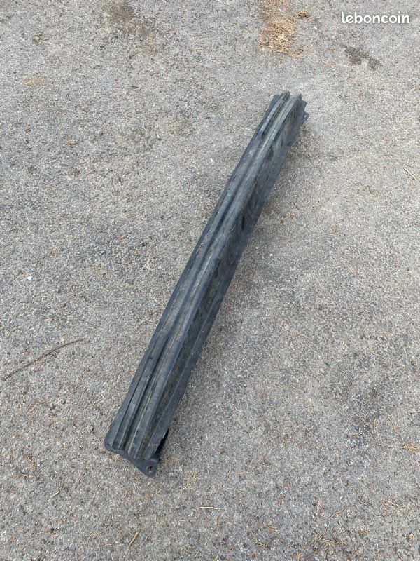 Traverse arrière de pare choc Volkswagen golf 6 IV (image 1)