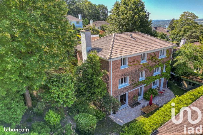 Propriété 8 pièces 206 m²