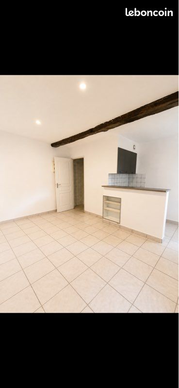 Appartement 1 pièce 20 m² · à Elbeuf · 20 m² · 350 €