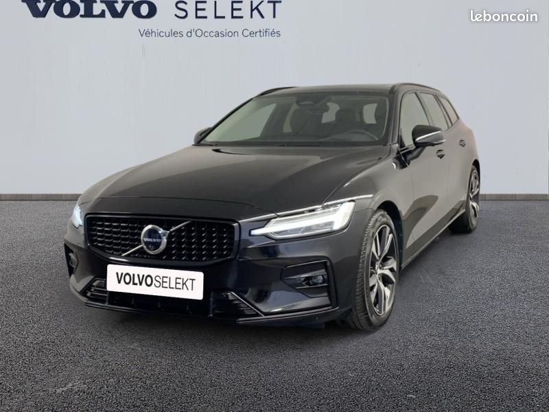 Volvo V60 B4 197ch Ultra Style Dark DCT 7 (image 1)