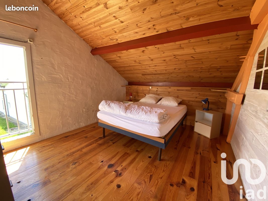 Propriété 8 pièces 199 m² - Lamothe 40250 (image principale 5)