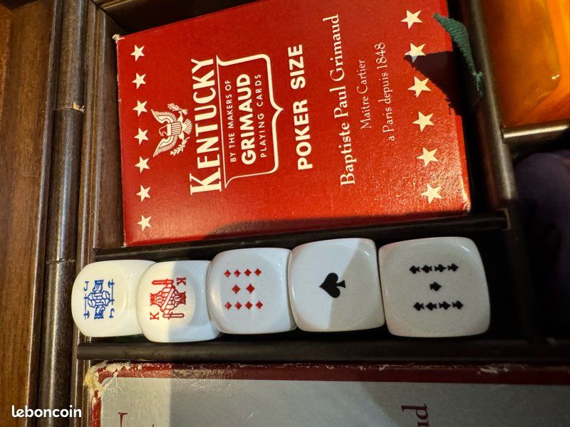 Ancienne Mallette En Bois Avec Jetons Nacrés Pour Poker, Bridge, Dés