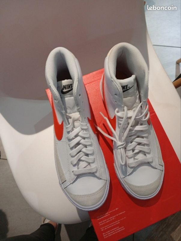 Basket Nike blazer blanc et rouge 38 Chaussures
