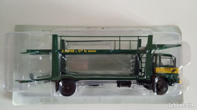 Lot De 2 Camions Berliet Collection Altaya 1/43 - Fourgon Huiles & Faineant Paille