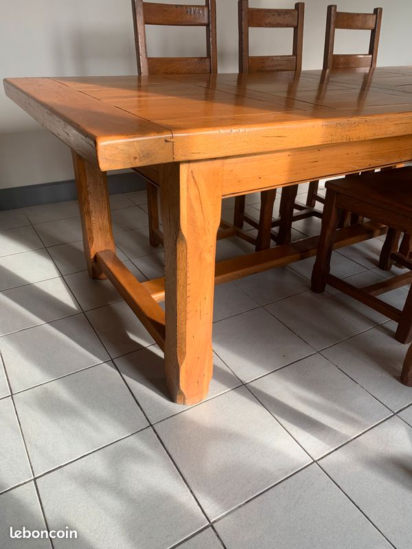 Ensemble table de jardin extensible en bois exotique et 6 fauteuils