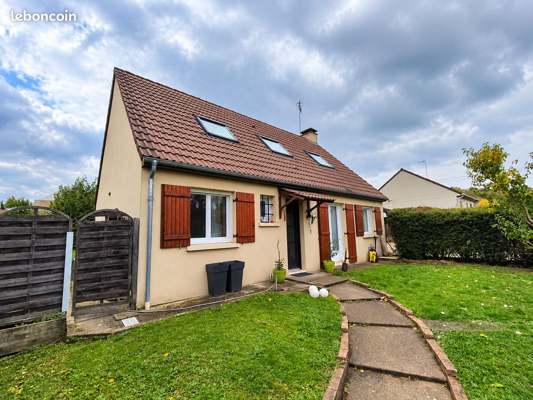 Maison 6 pièces 115 m² · à Penchard · 115 m² · 315 000 €