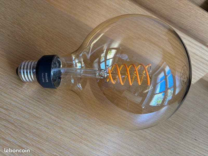 Ampoule Philips Hue Filament White Ambiance (image 3)
