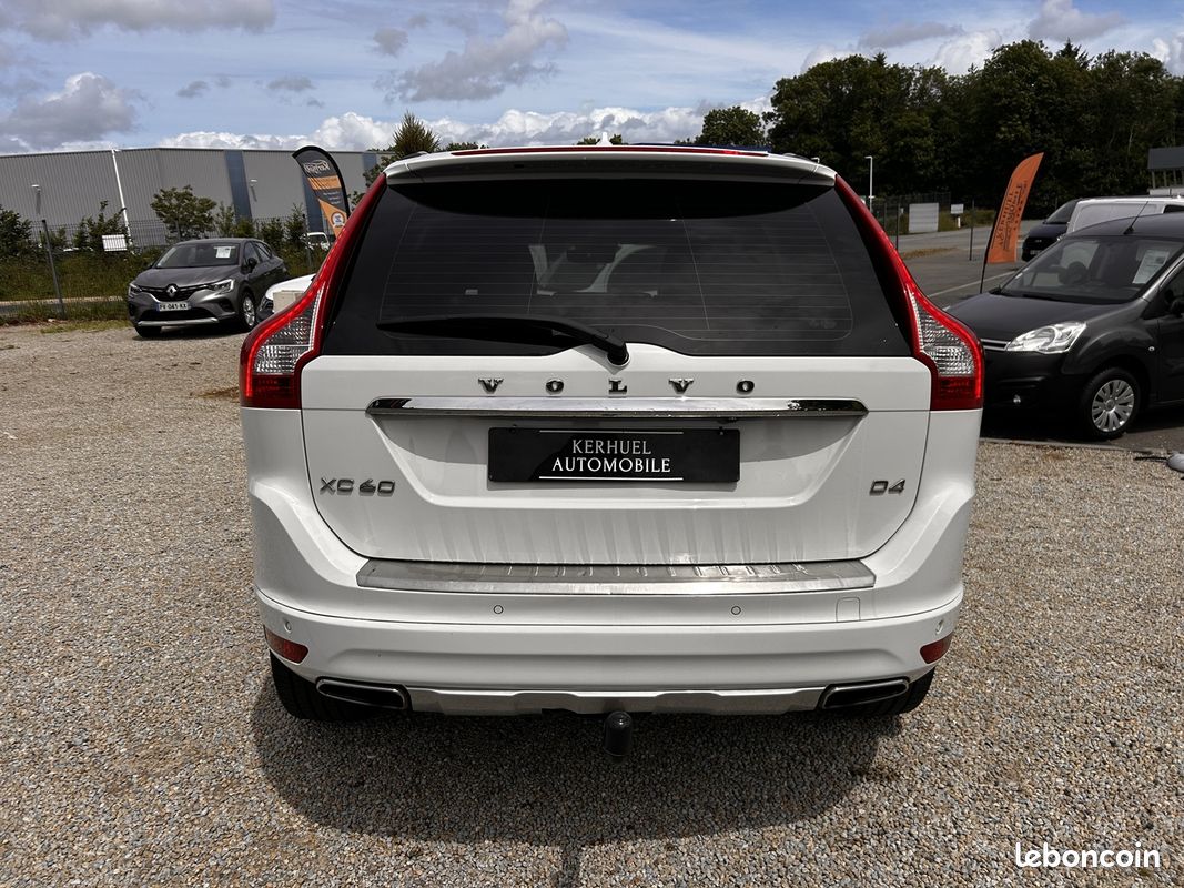 Volvo XC60 "À PROFESSIONNEL" D4 181CH SUMMUM GEARTRONIC (image 7)