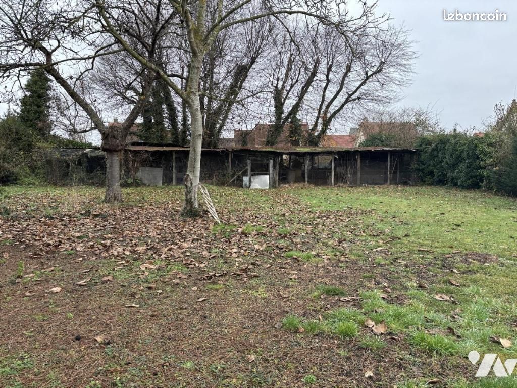 Terrain 681 m² · à Saint-Pierre-lès-Elbeuf · 681 m² · 65 000 €