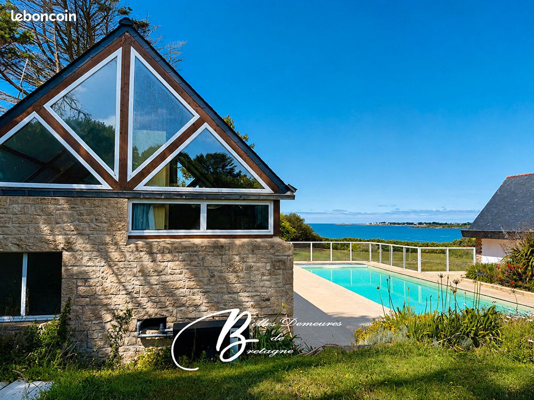 Maison 11 pièces 388 m² · à Névez · 388 m² · 1 664 000 €