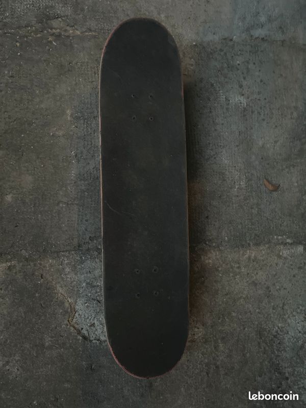 Vente Skateboard ripndip (image 5)