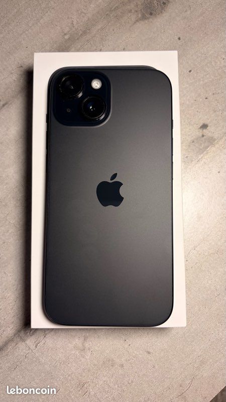 IPhone 15 bon état (image 3)