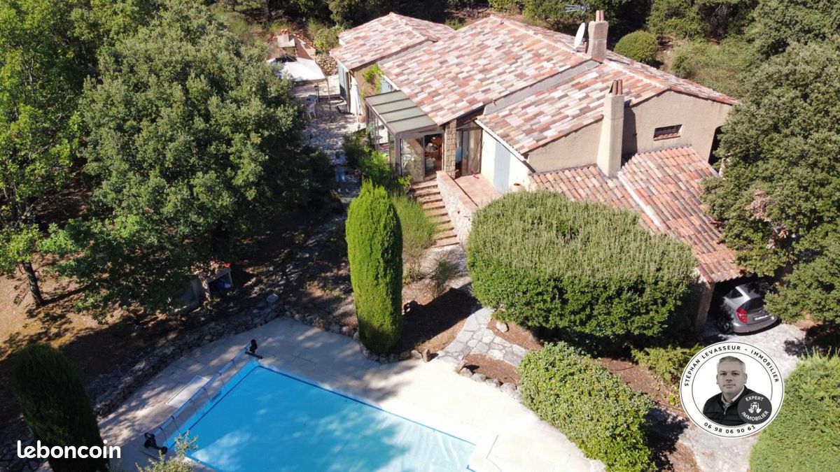 Maison 5 pièces 132 m² · à Tourtour · 132 m² · 425 000 €