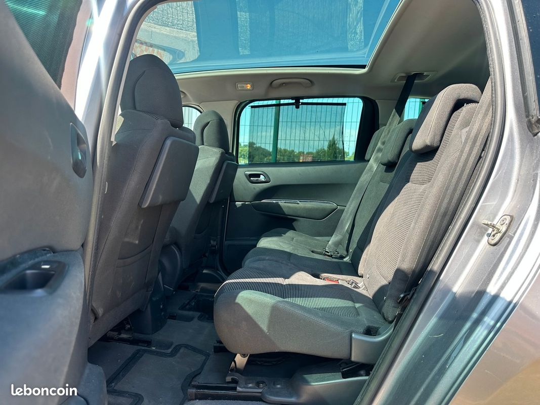Peugeot 5008 1.6 hdi 115 cv *PETIT PRIX (image 8)