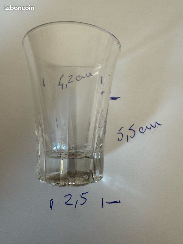 Verre à liqueur (image 1)