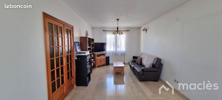 Propriété 6 pièces 143 m²