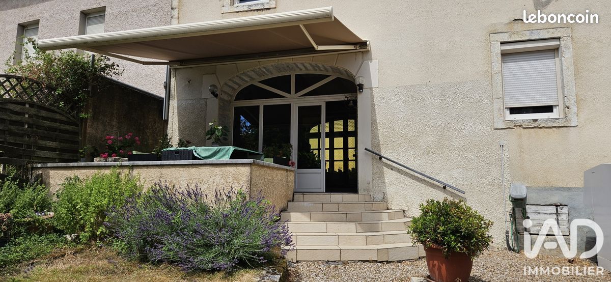 Immeuble 243 m² · à Dampierre-sur-Salon · 243 m² · 169 000 €