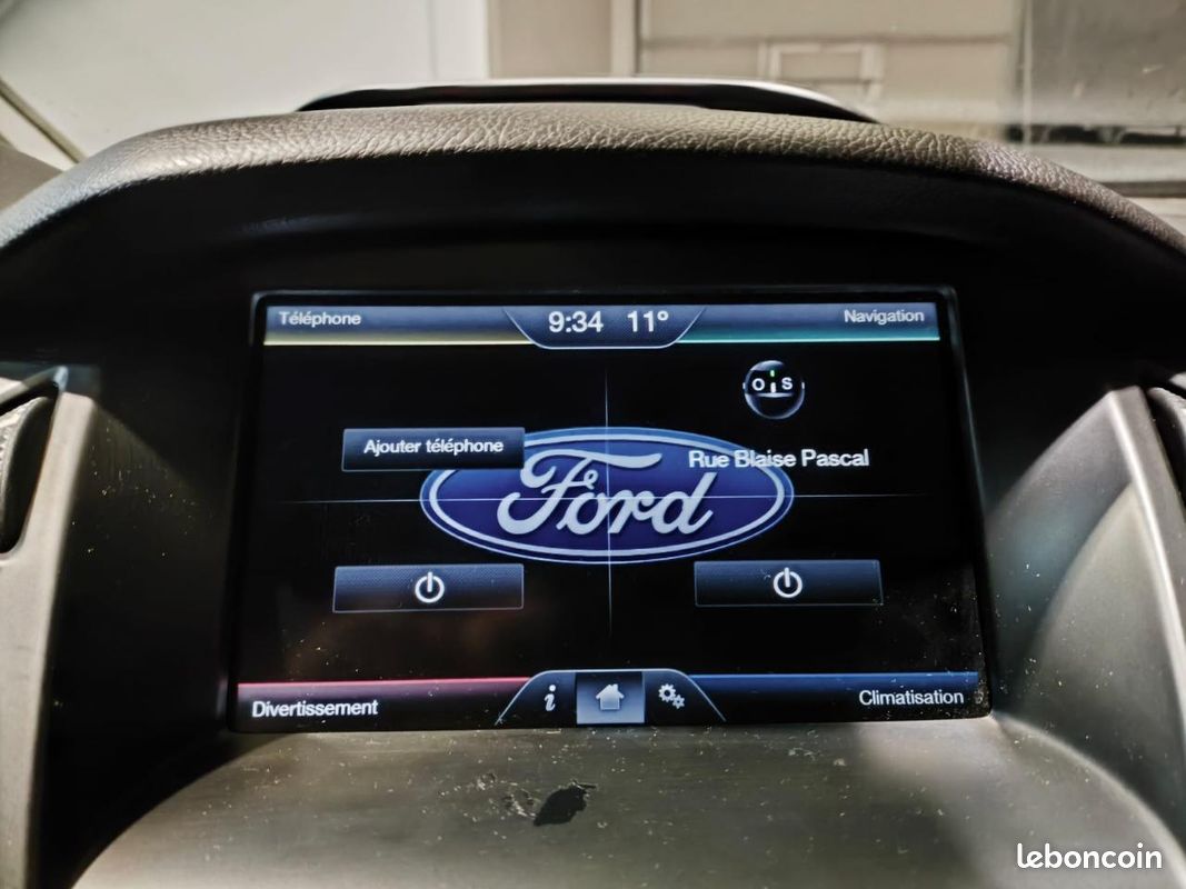 FORD FOCUS 2.0 TDCi - 185 - ST - CAM DE RECUL - RADAR AR - PARK ASSIST - DISTRIBUTION FAIT (image 21)