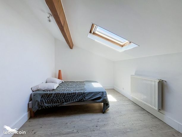 Maison 7 pièces 240 m² — 7