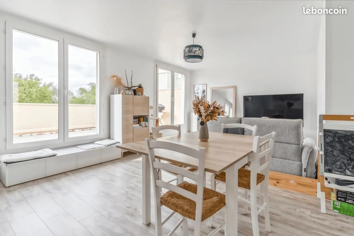 Appartement 5 pièces 93 m² · à Maurepas · 93 m² · 289 000 €