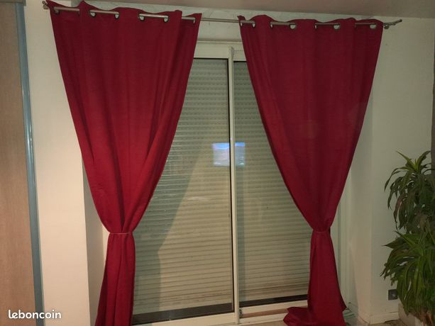 Rideau Occultant à Oeillets 140x250 Cm - Rouge Bordeaux Uni - Synthétique - Sans Marque