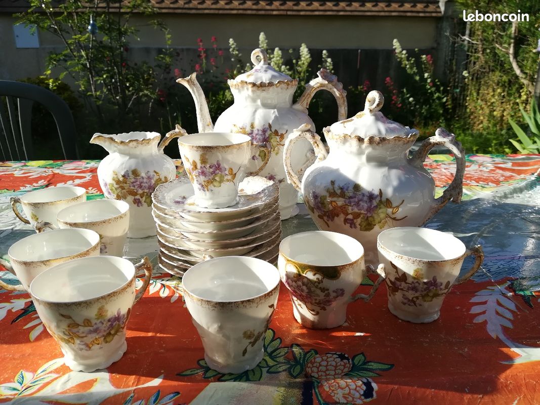 Service à café en porcelaine ancienne (image 3)