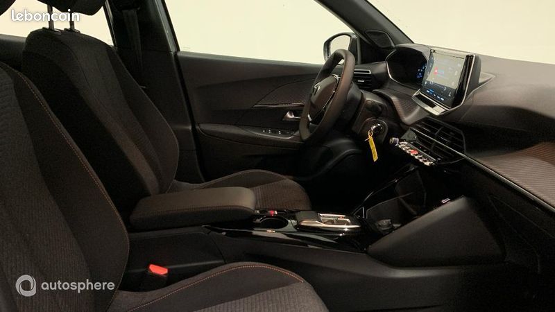 Peugeot 2008 e-2008 156ch Style (image 15)