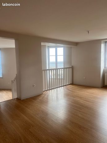 Appartement entièrement rénové type F5 ascenseur privatif