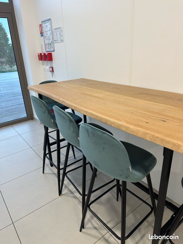 Table haute et chaises (image 4)