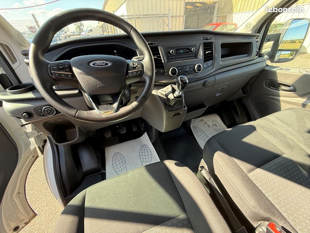 Ford TRANSIT L4 2.0 ECOBLUE 130CH TREND CAISSE HAYON (image 9)