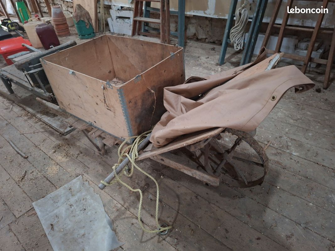 Brouette ancienne (image 2)