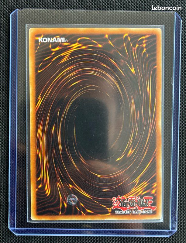 Tri-Horned Dragon - LOB-E000 - Secret Rare (image 3)