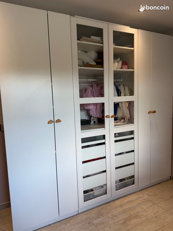 Dressing PAX (image 2)