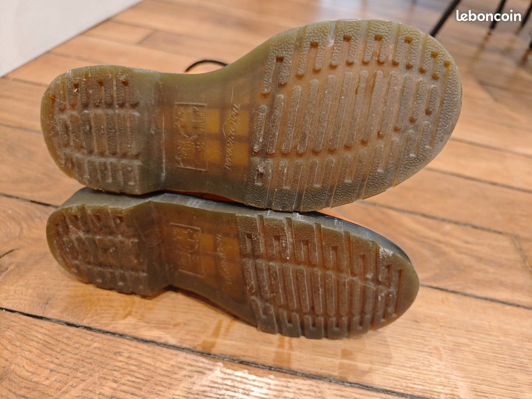 Doc martens orange (image 2)