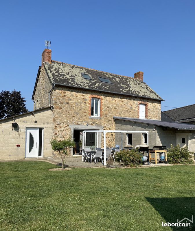 Maison 6 pièces 156 m² · à Dingé · 156 m² · 322 500 €
