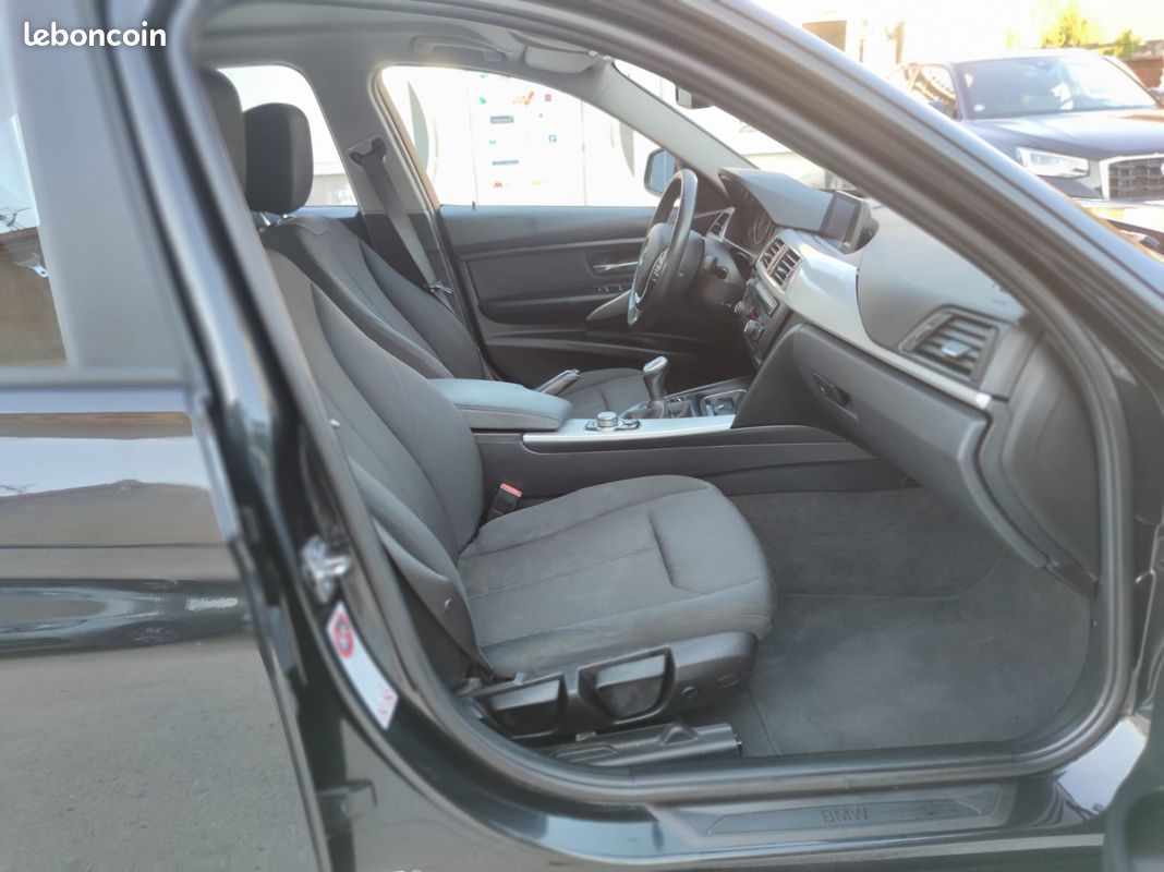 BMW Série 3 320 D A X-Drive 184ch Luxury MOTUR A CHAINE (image 10)