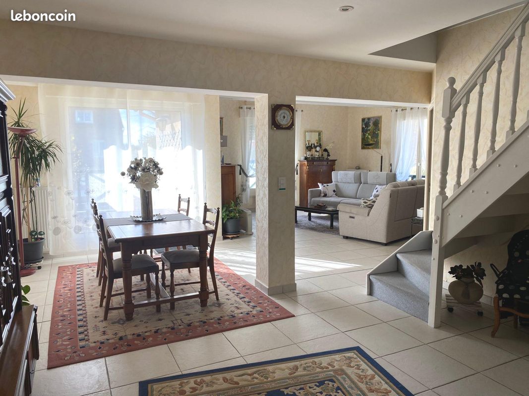 Appartement 5 pièces 138 m² · à La Richardais · 138 m² · 408 720 €