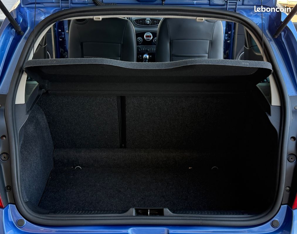 RENAULT CLIO III (2) 2.0 16V 203 RS GORDINI + 1ERE MAIN FR + FUTUR COLLECTOr (image 29)