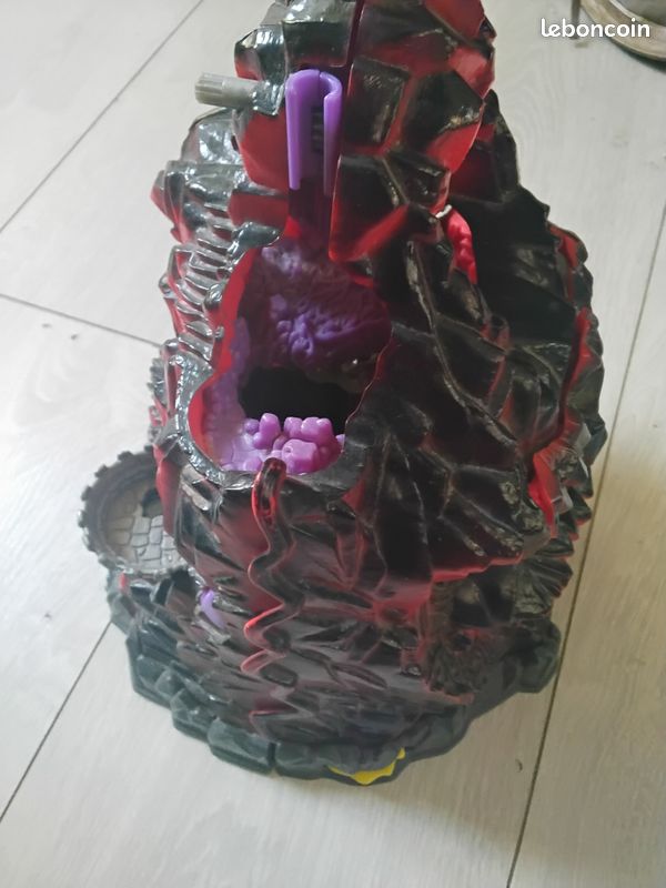 Mighty Max MM SKULL MOUNTAIN 1992 Bluebird Castle Spielset Spielzeug unvollständ