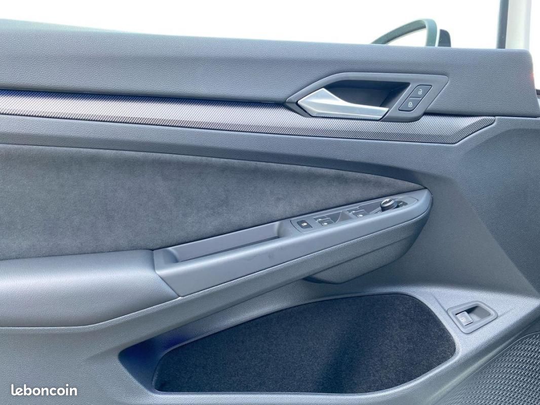 Volkswagen Golf 8 FL 1.5 EHYBRID 272CH DSG6 GTE (image 15)