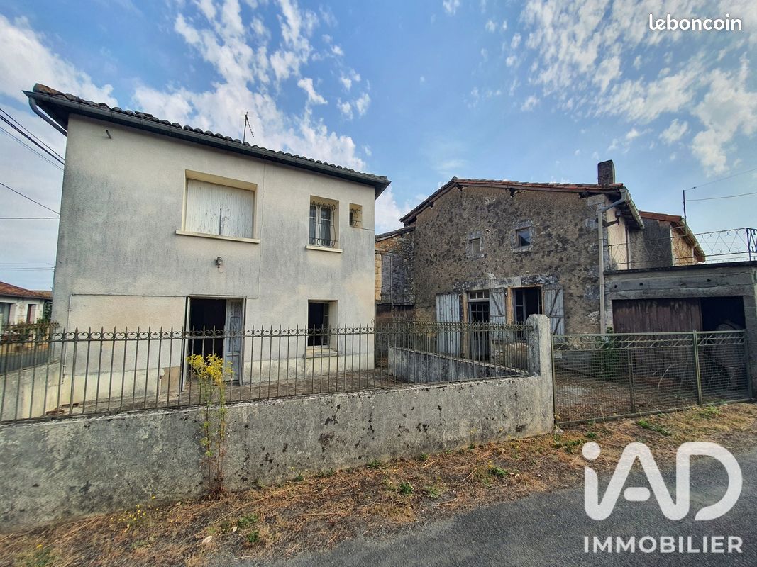 Maison 6 pièces 77 m² · à La Tâche · 77 m² · 29 000 €